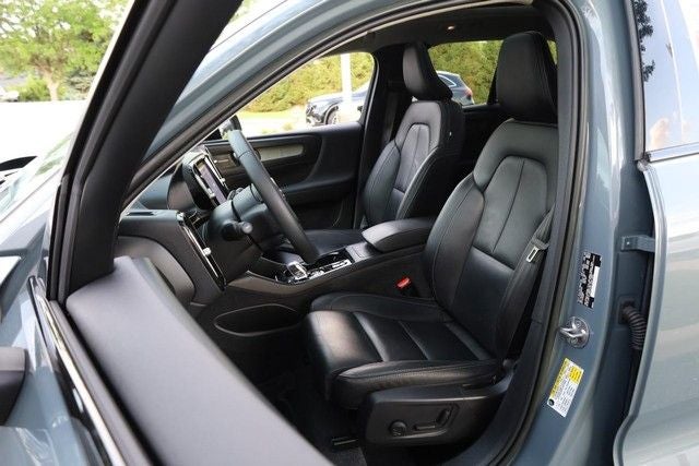 2023 Volvo XC40 Ultimate