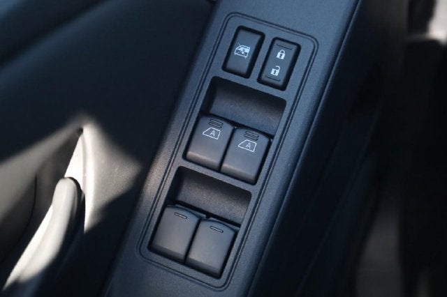 2027 Nissan Frontier Crew Cab SV