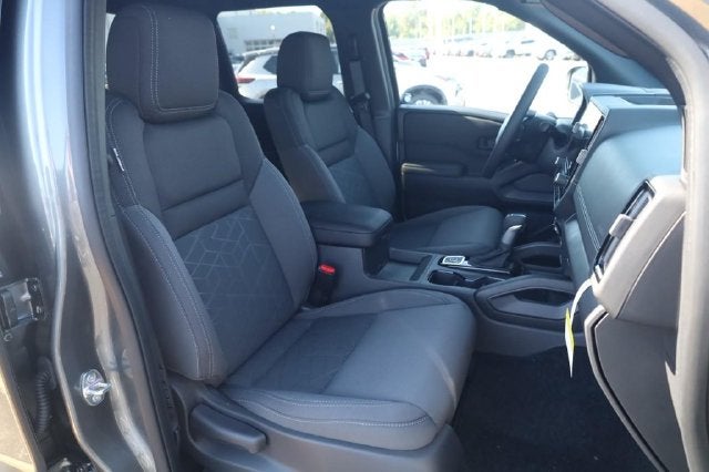2027 Nissan Frontier Crew Cab SV