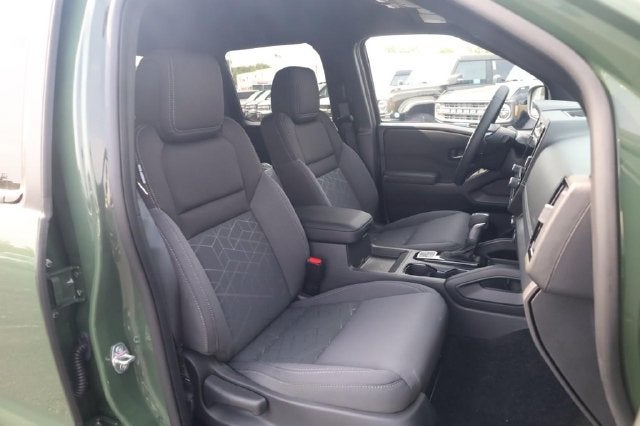 2027 Nissan Frontier Crew Cab SV