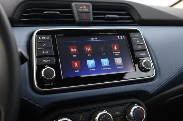 2025 Nissan Versa SV