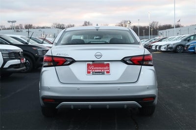 2025 Nissan Versa SV