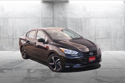 2025 Nissan Versa SR