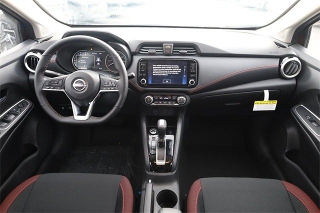 2025 Nissan Versa SR