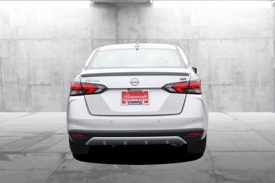 2025 Nissan Versa SR