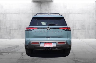 2026 Nissan Pathfinder SL