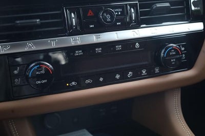 2026 Nissan Pathfinder Platinum