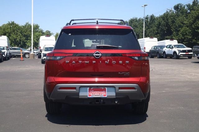 2026 Nissan Pathfinder Platinum