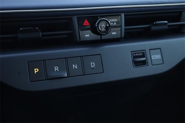 2026 Nissan Leaf Platinum+