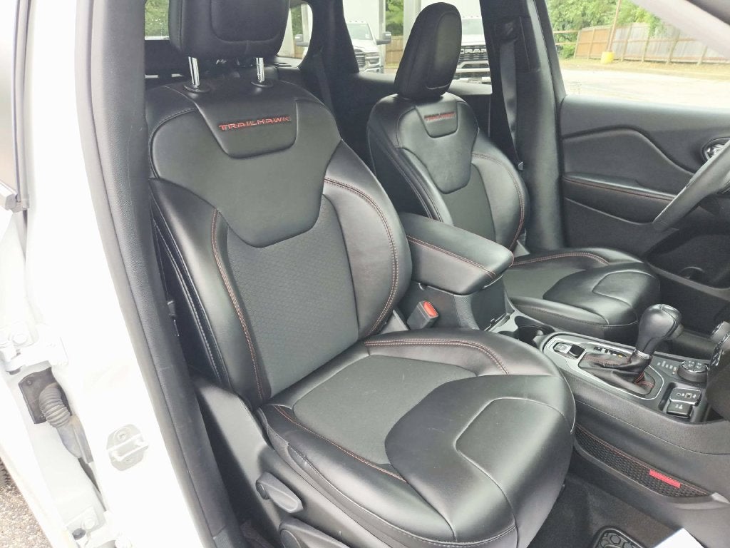 2022 Jeep Cherokee Trailhawk