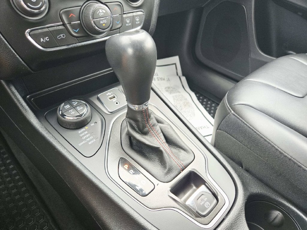 2022 Jeep Cherokee Trailhawk