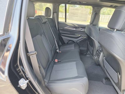 2026 Jeep Grand Cherokee Laredo