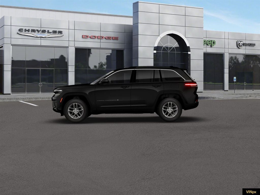 2026 Jeep Grand Cherokee Laredo