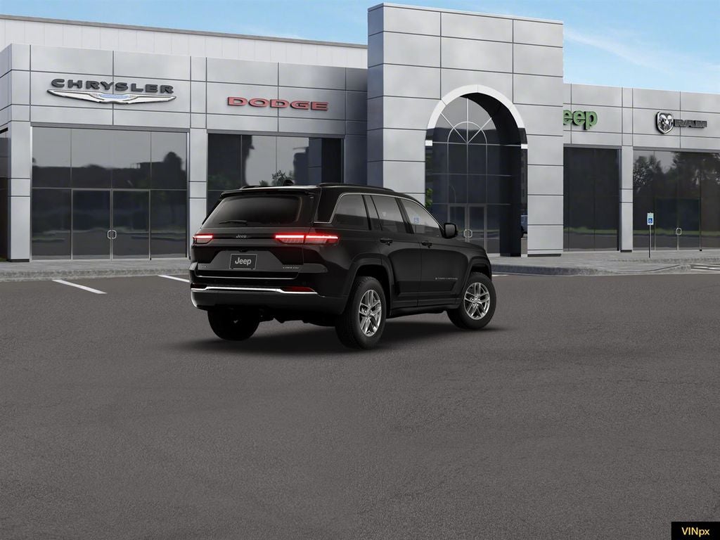 2026 Jeep Grand Cherokee Laredo