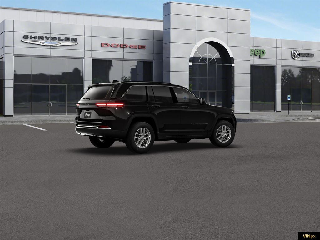 2026 Jeep Grand Cherokee Laredo