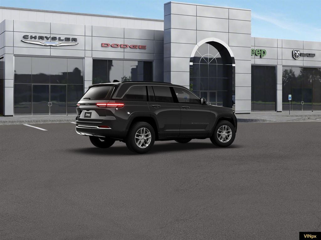 2026 Jeep Grand Cherokee Laredo