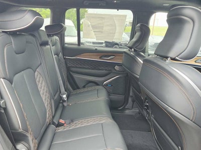 2027 Jeep Grand Cherokee Summit