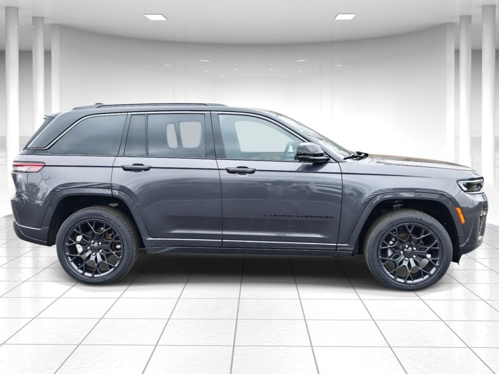 2026 Jeep Grand Cherokee Summit