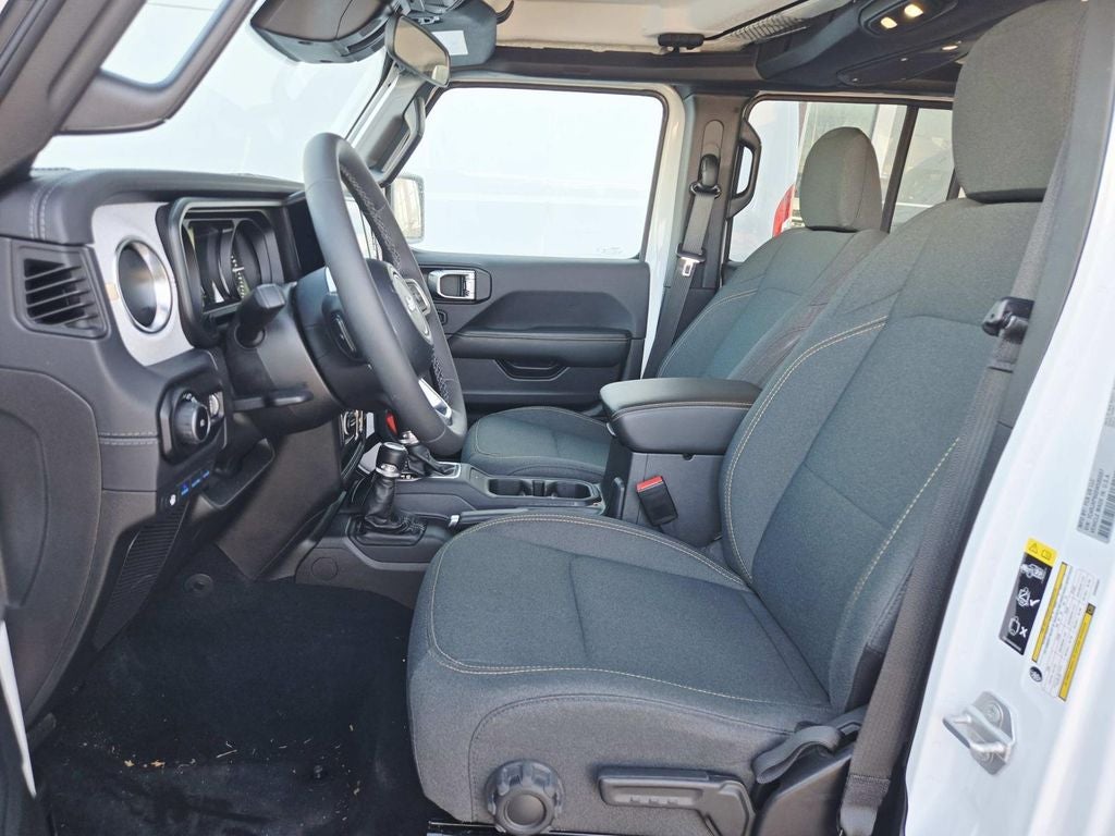 2025 Jeep Wrangler Sahara 4xe