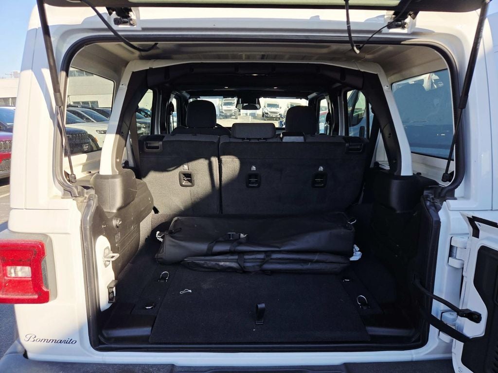 2025 Jeep Wrangler Sahara 4xe