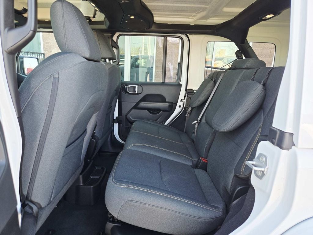 2025 Jeep Wrangler Sahara 4xe