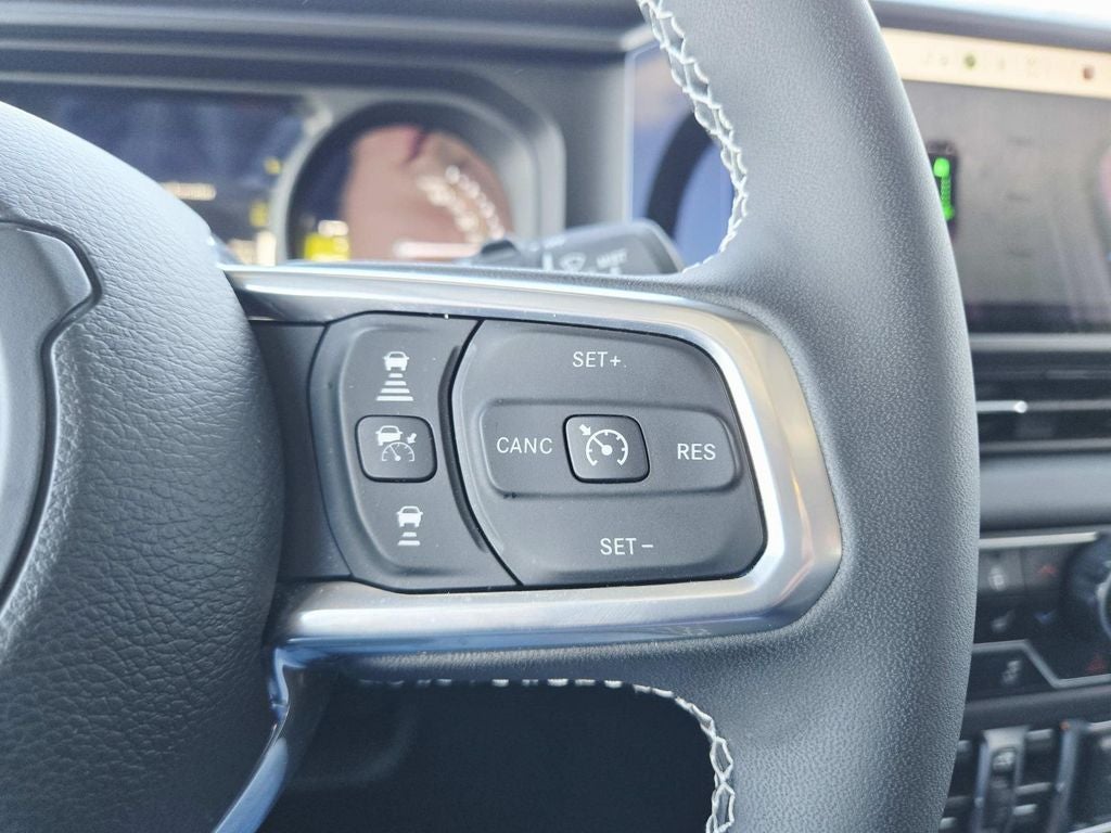 2025 Jeep Wrangler Sahara 4xe