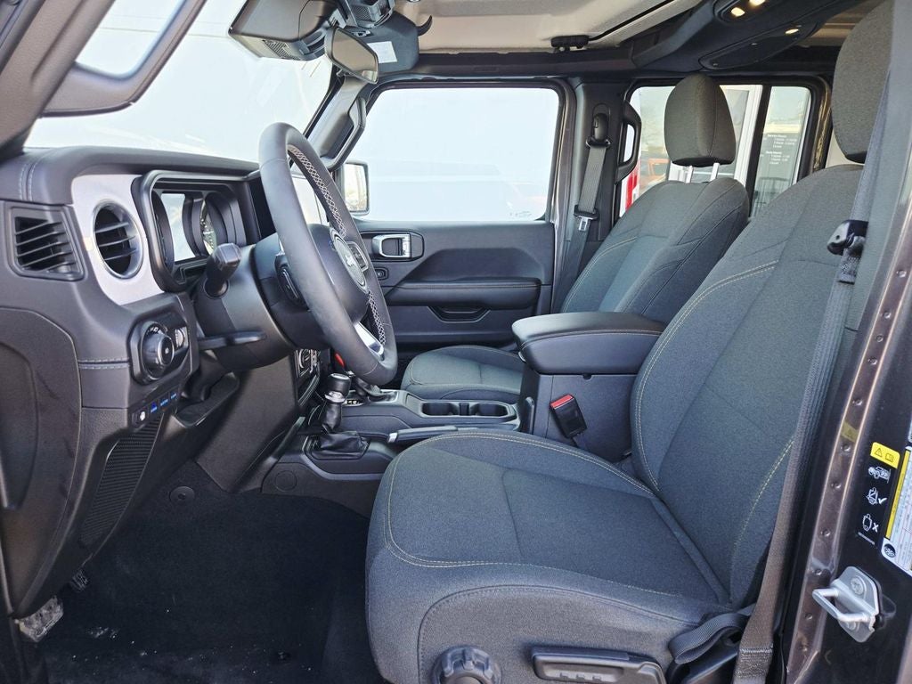 2025 Jeep Wrangler Sahara 4xe