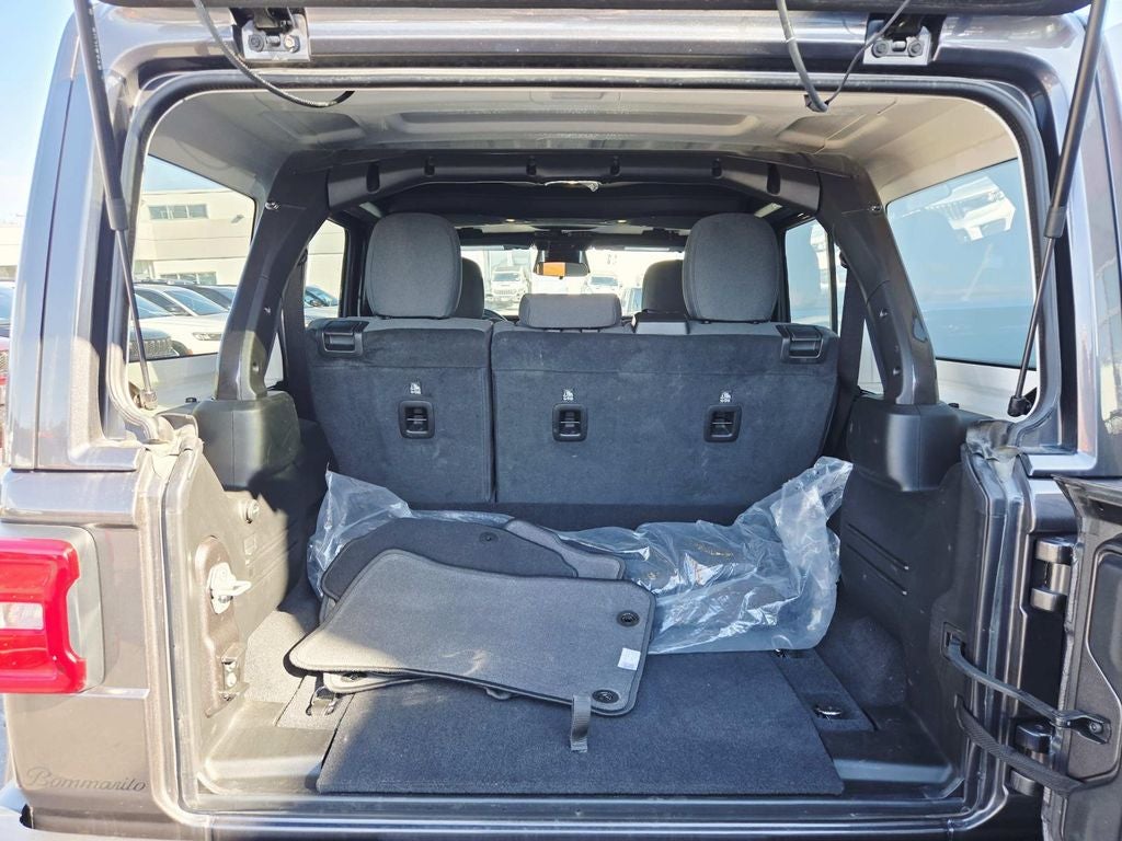 2025 Jeep Wrangler Sahara 4xe