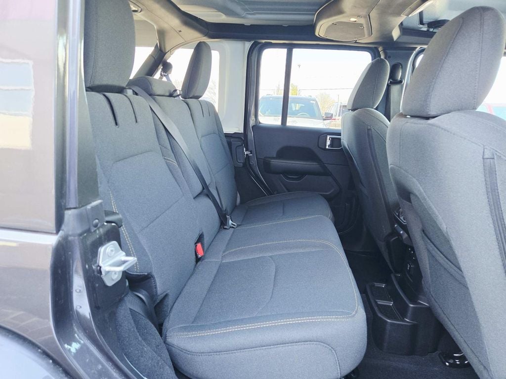 2025 Jeep Wrangler Sahara 4xe