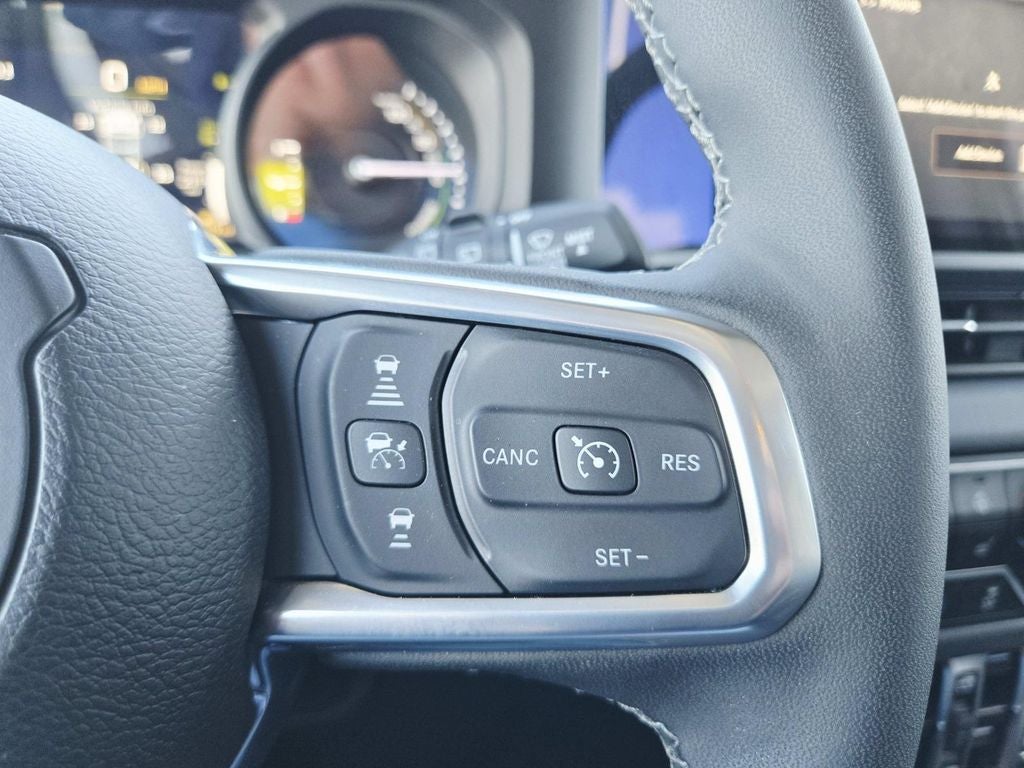 2025 Jeep Wrangler Sahara 4xe