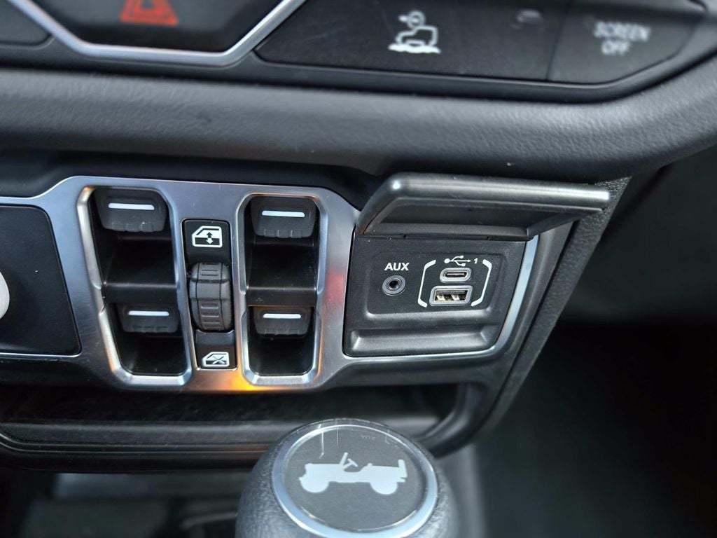 2025 Jeep Wrangler Sahara 4xe