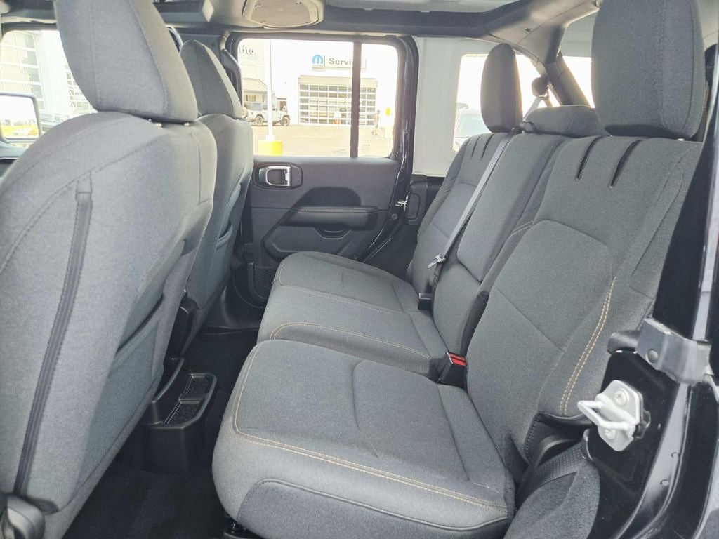 2025 Jeep Wrangler Sahara 4xe