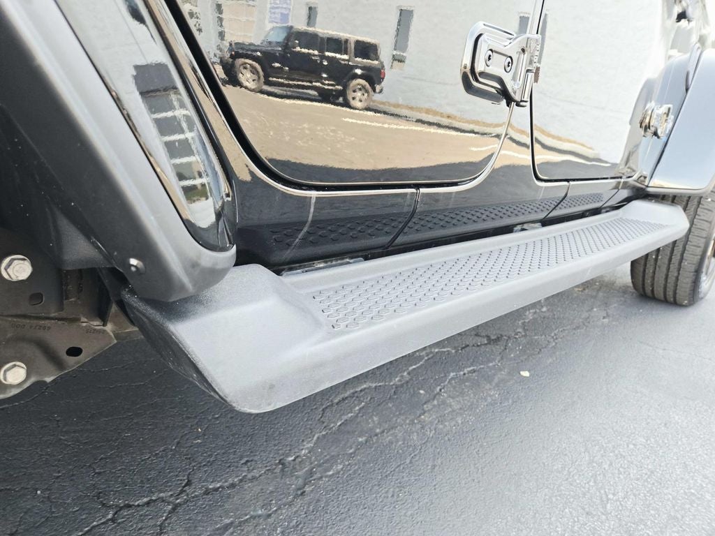 2025 Jeep Wrangler Sahara 4xe