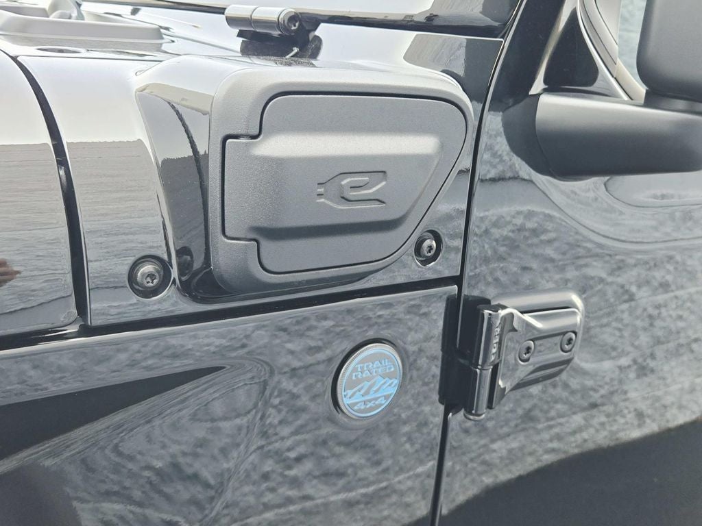2025 Jeep Wrangler Sahara 4xe