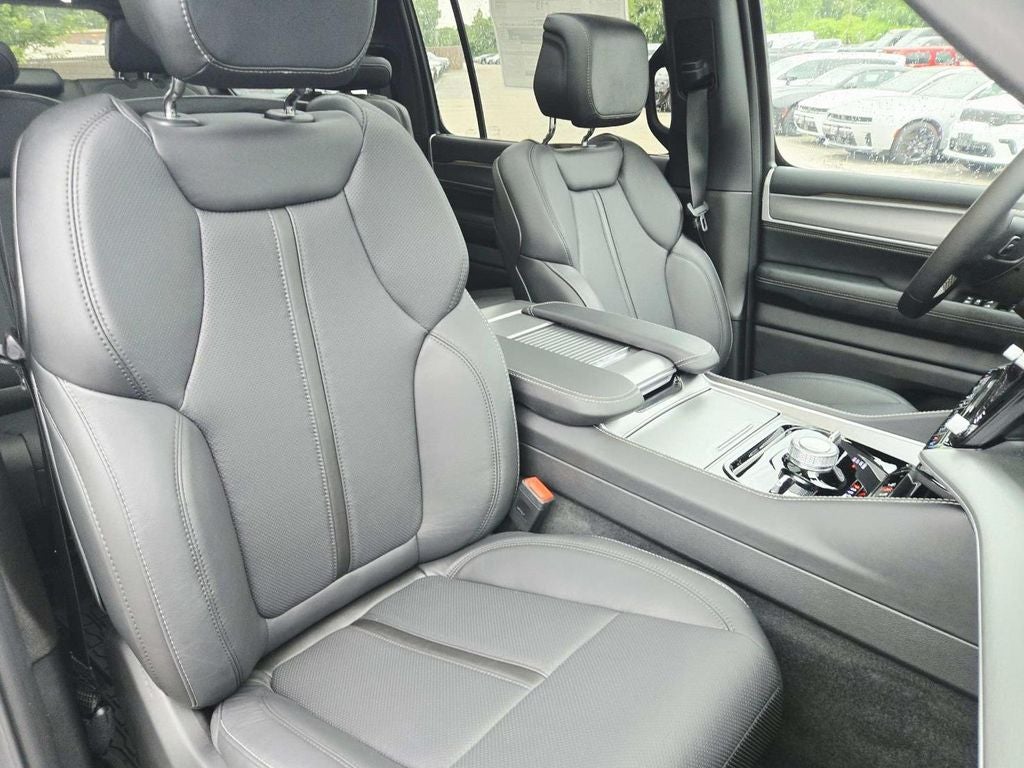 2026 Jeep Grand Wagoneer Limited Reserve