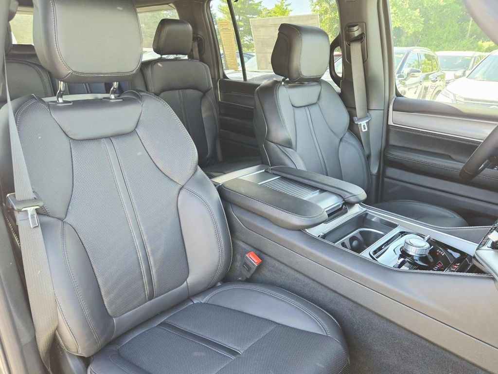 2026 Jeep Grand Wagoneer Limited Altitude
