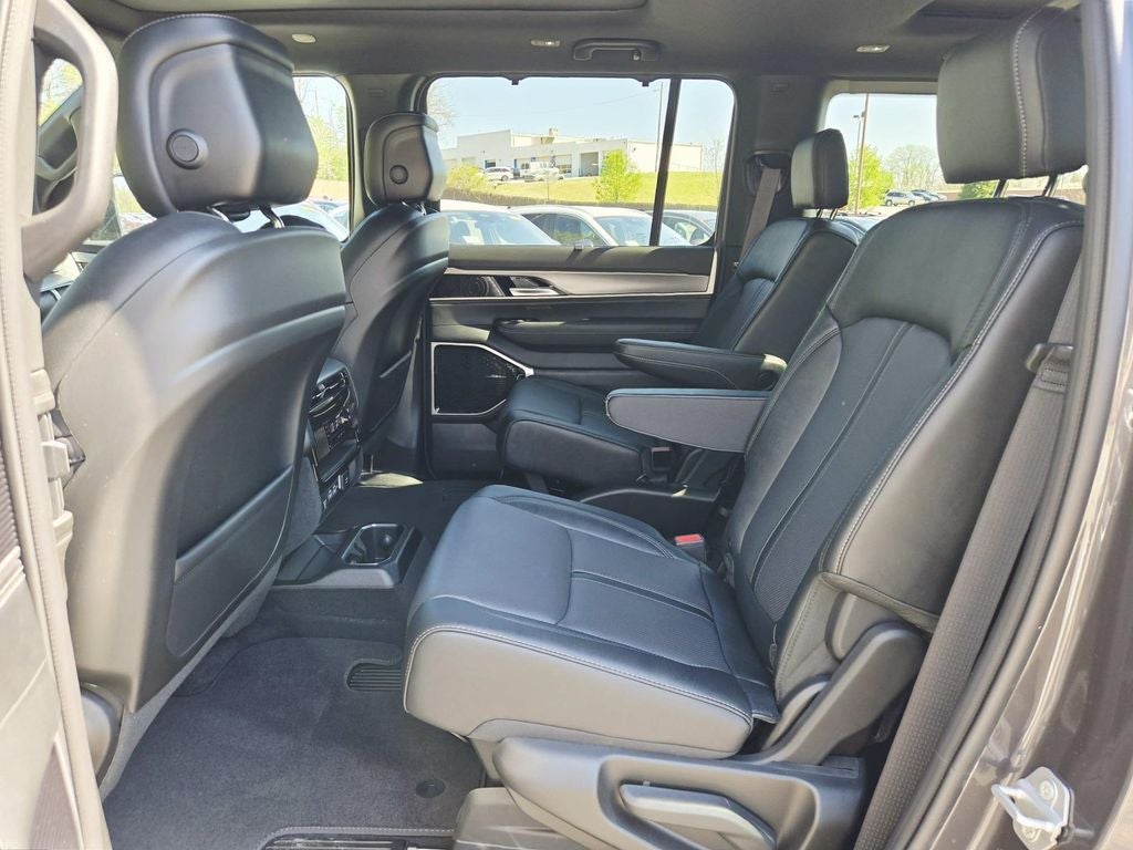 2026 Jeep Grand Wagoneer Limited Reserve