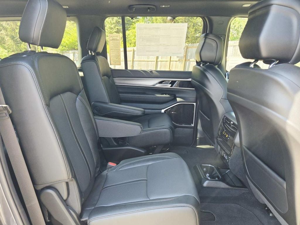 2026 Jeep Grand Wagoneer Limited Reserve