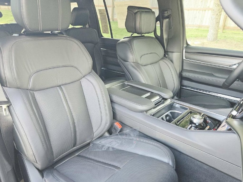 2026 Jeep Grand Wagoneer Summit Obsidian