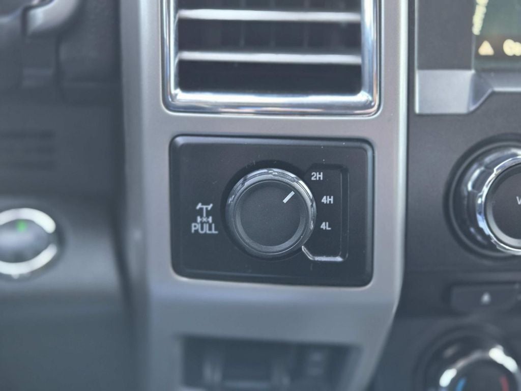 2017 Ford F-350SD Lariat