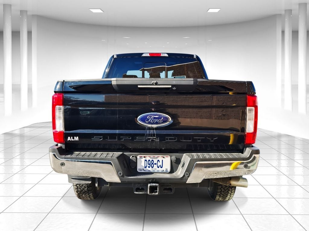 2017 Ford F-350SD Lariat