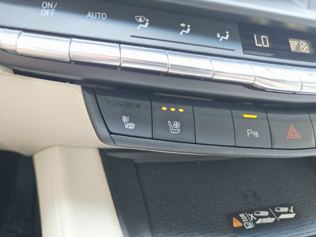 2023 Cadillac CT4 Premium Luxury