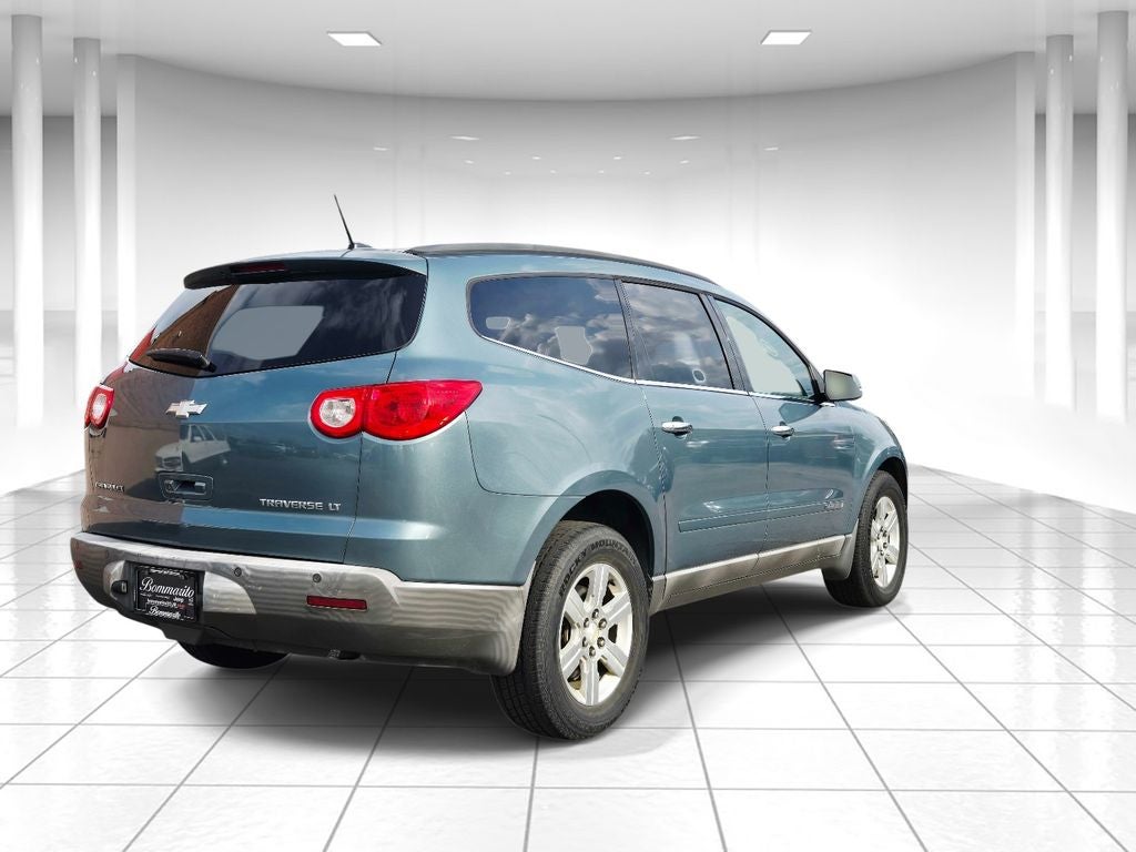 2009 Chevrolet Traverse LT 1LT