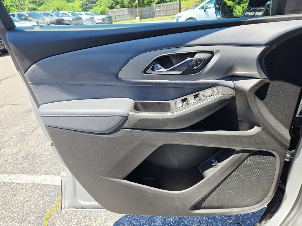 2018 Chevrolet Traverse LT Cloth w/1LT