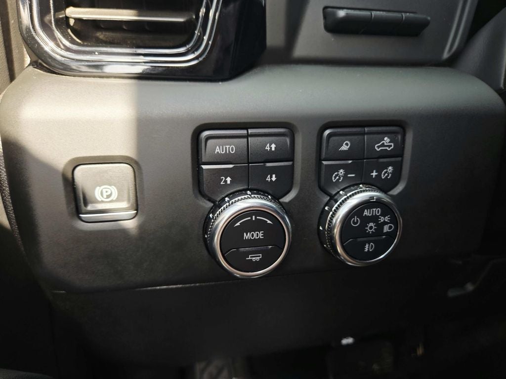 2025 GMC Sierra 2500HD AT4