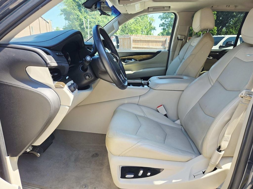 2020 Cadillac Escalade Luxury