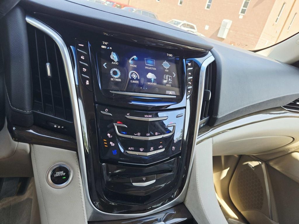 2020 Cadillac Escalade Luxury