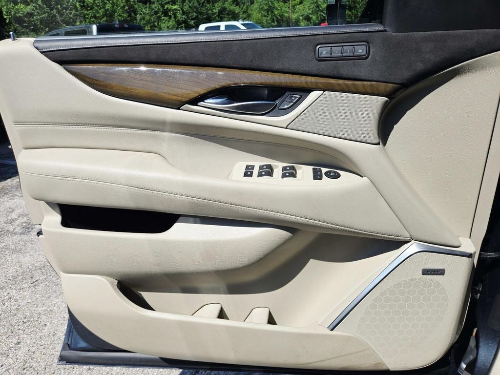 2020 Cadillac Escalade Luxury