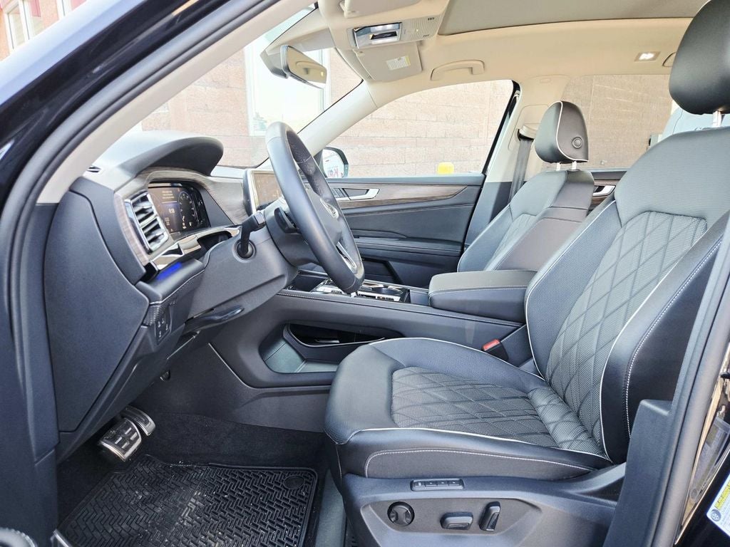 2024 Volkswagen Atlas 2.0T SEL Premium R-Line