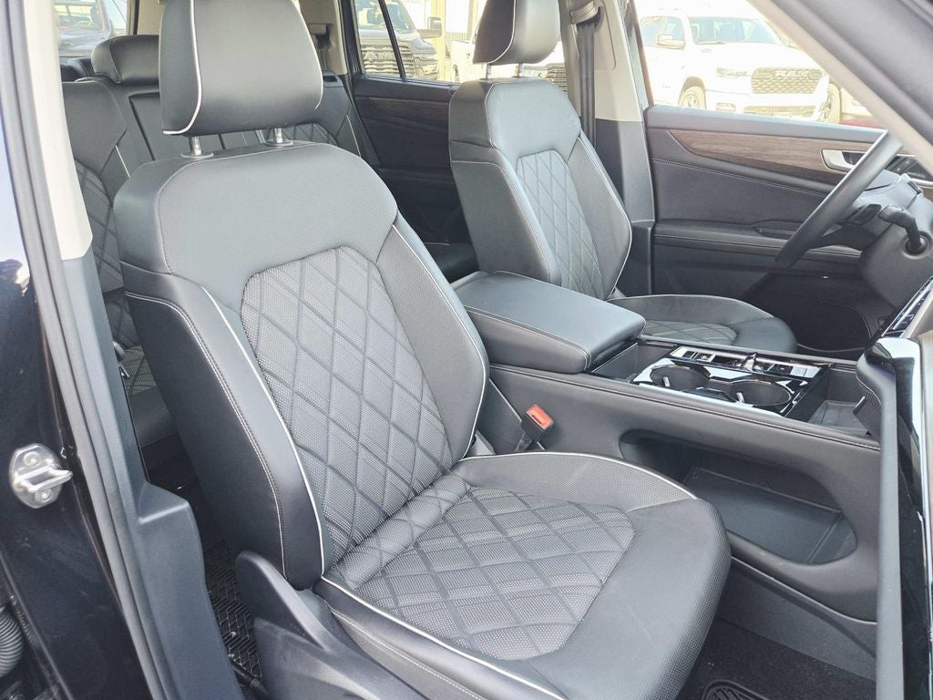 2024 Volkswagen Atlas 2.0T SEL Premium R-Line